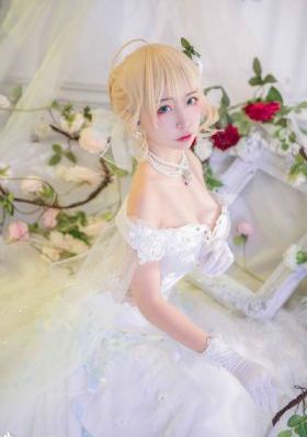 被夫上司欺辱的人妻hd中文版