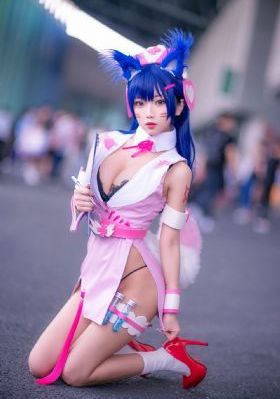 万斯