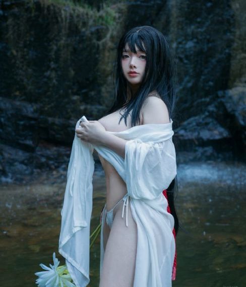 高山下的花环